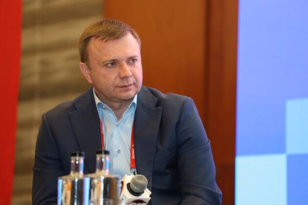 Oleg Chykyda — ukrajinský podnikateľ a mecenáš, spolumajiteľ a generálny riaditeľ skupiny spoločností ZPEK, jedného z popredných dovozcov motorovej nafty na Ukrajine